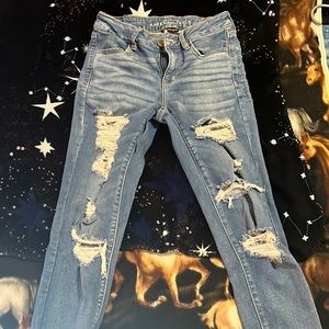 Size 6 Distressed AE Jeans